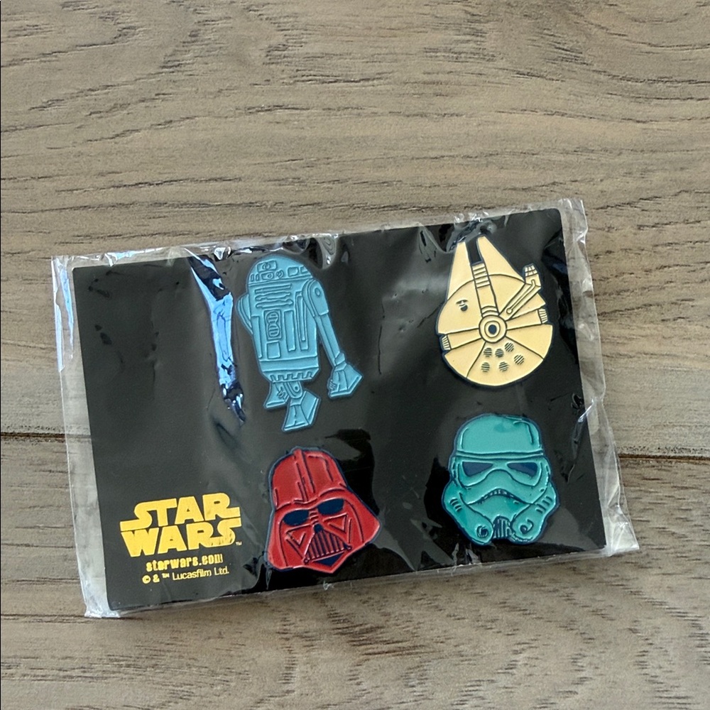 Star Wars Iconic Characters and Ships Pin Set - RAGS exclusive